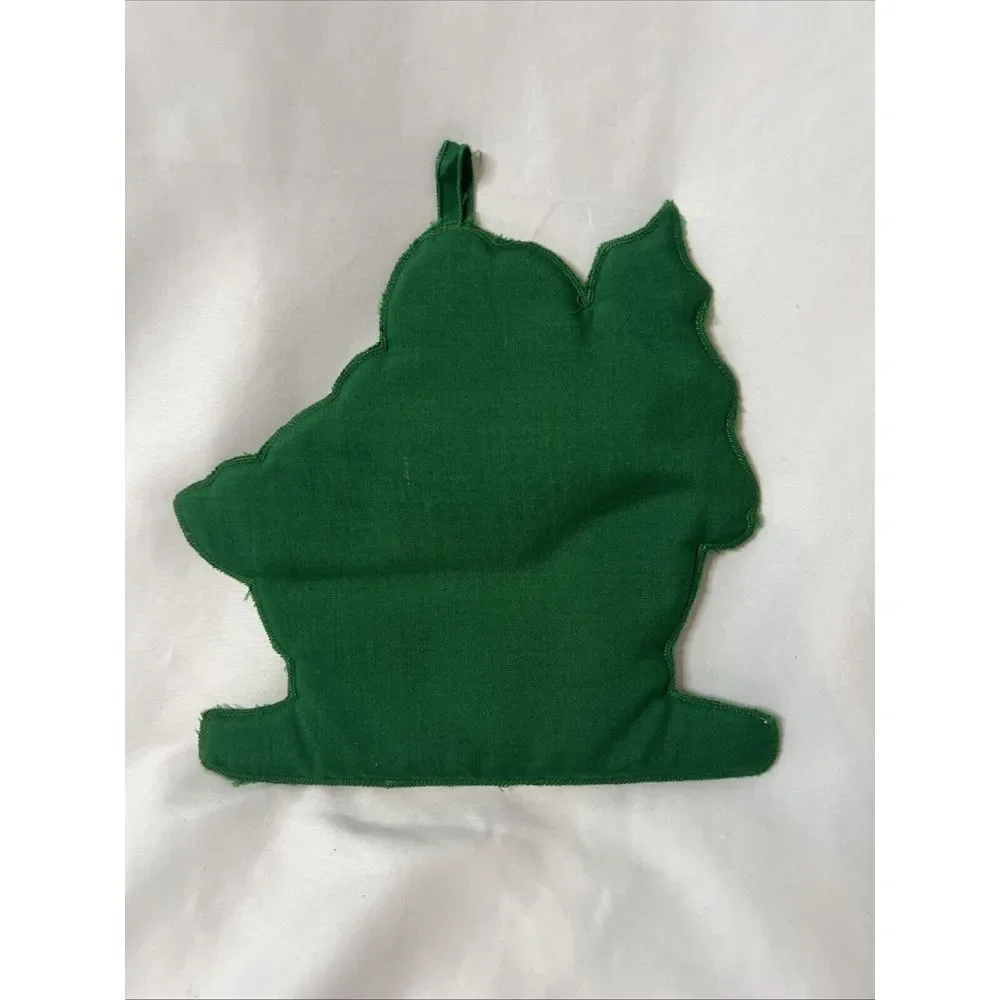 Vintage Christmas Kitchen Hot Pad Bear Sheep Swan Duck Green Sleigh‎